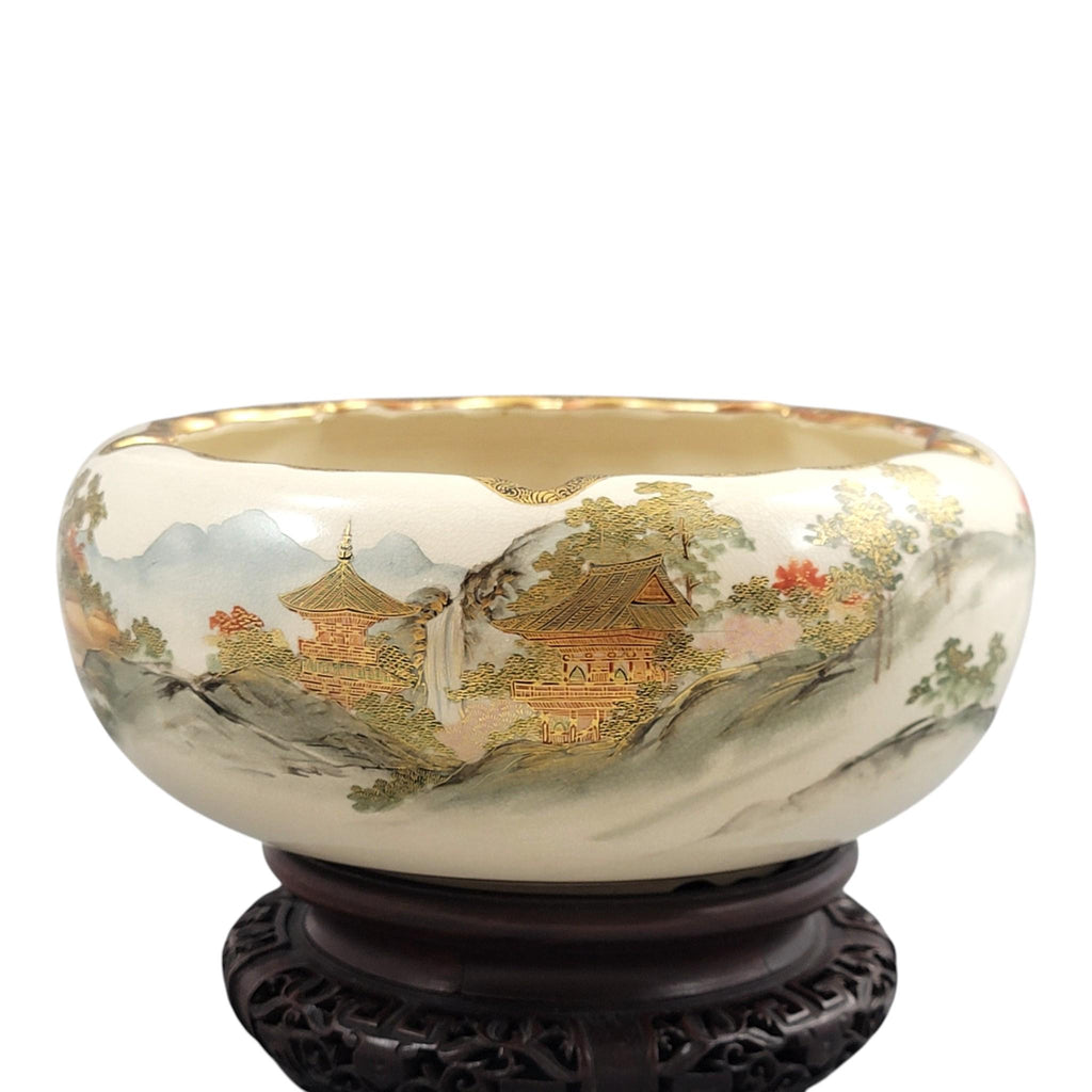 Large signed Satsuma bowl by renowned master Shizan Meiji Japanese centerpiece