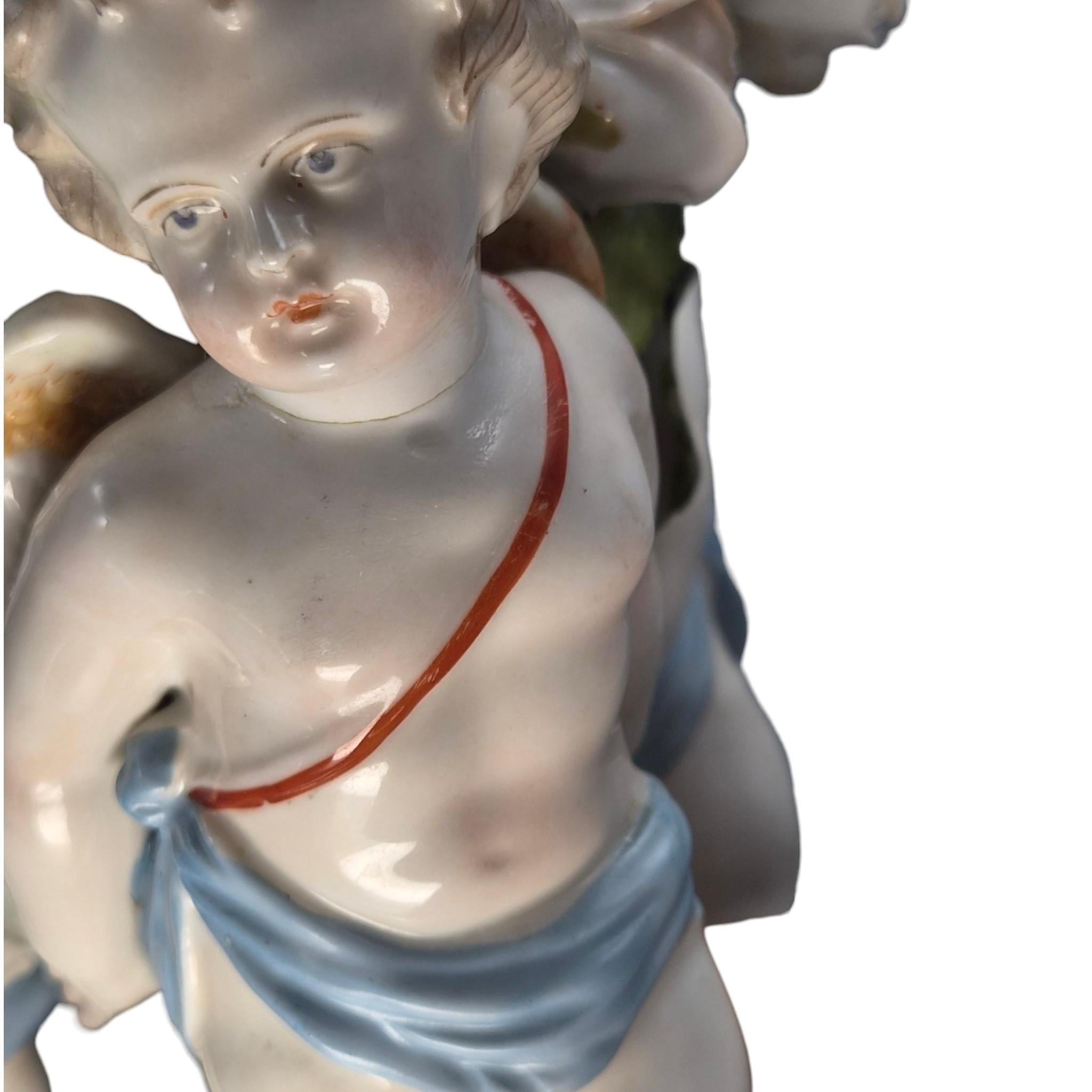Rare Sitzendorf Cherub Egg Vase Centrepiece, Germany, c.1884–1902