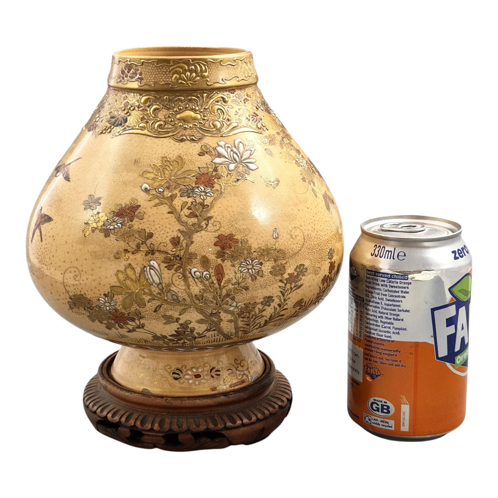 Exceptional Meiji Kyoto Satsuma Vase by Kinkōzan Workshop, Birds, Flowers and Gilt Moriage Decoration