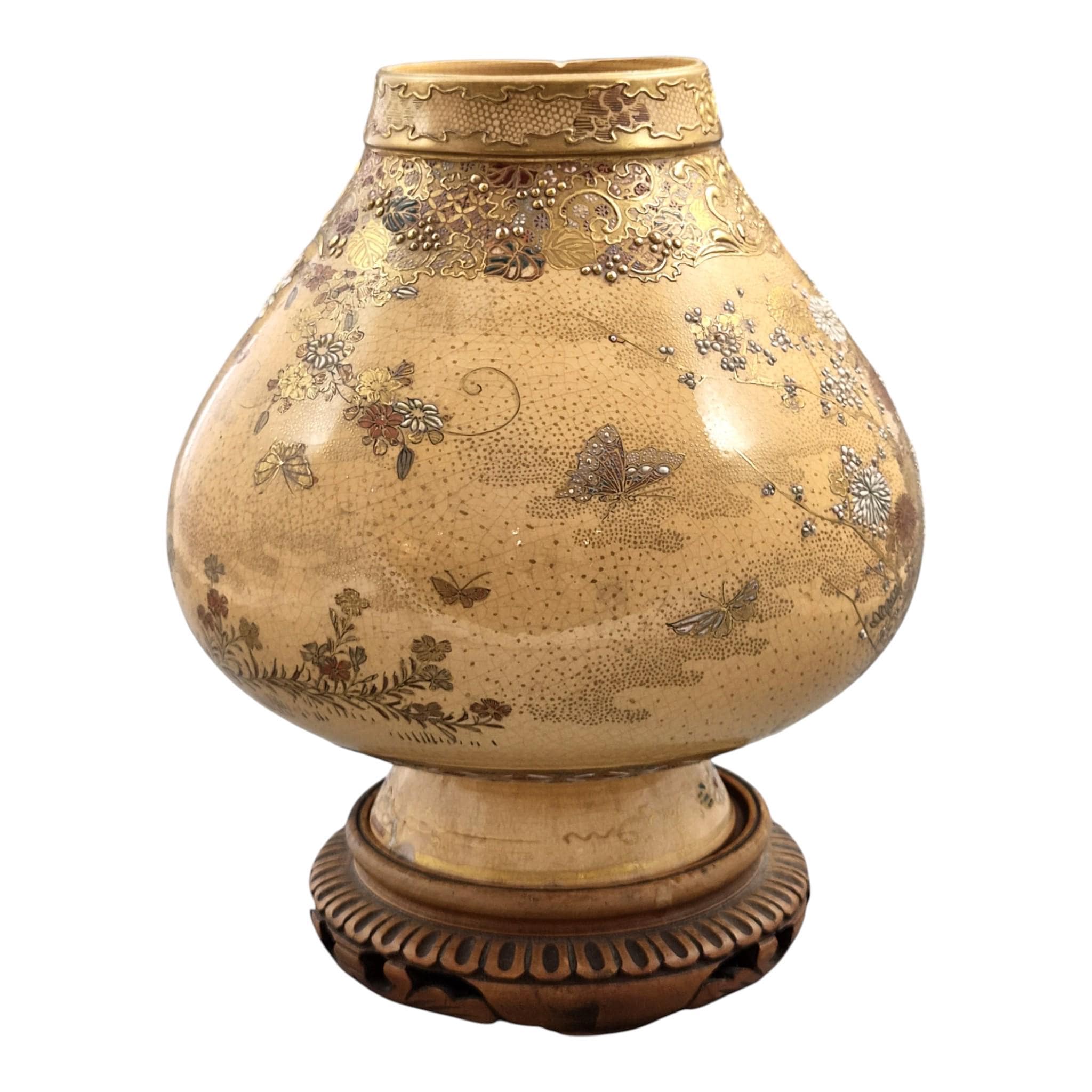 Exceptional Meiji Kyoto Satsuma Vase by Kinkōzan Workshop, Birds, Flowers and Gilt Moriage Decoration