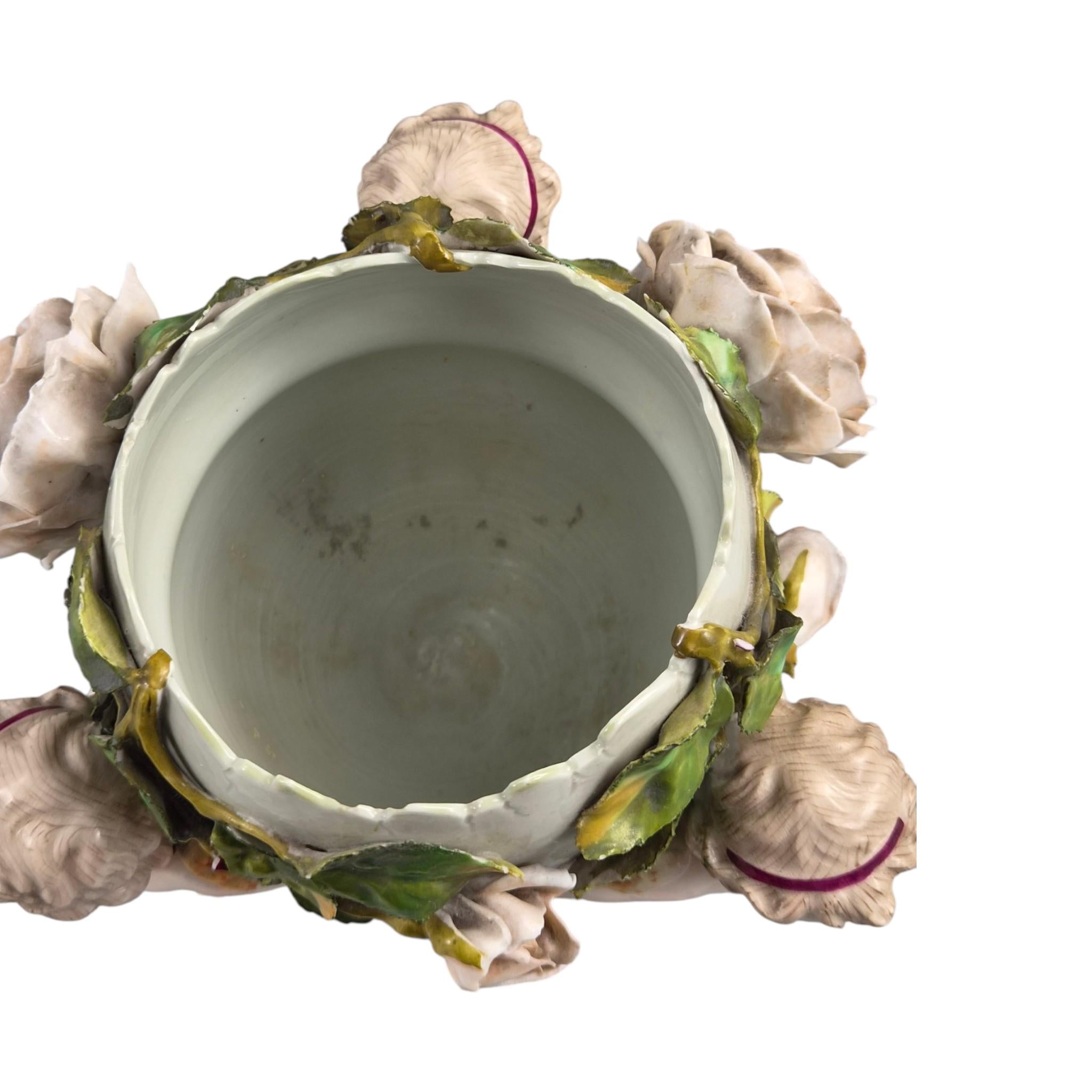Rare Sitzendorf Cherub Egg Vase Centrepiece, Germany, c.1884–1902