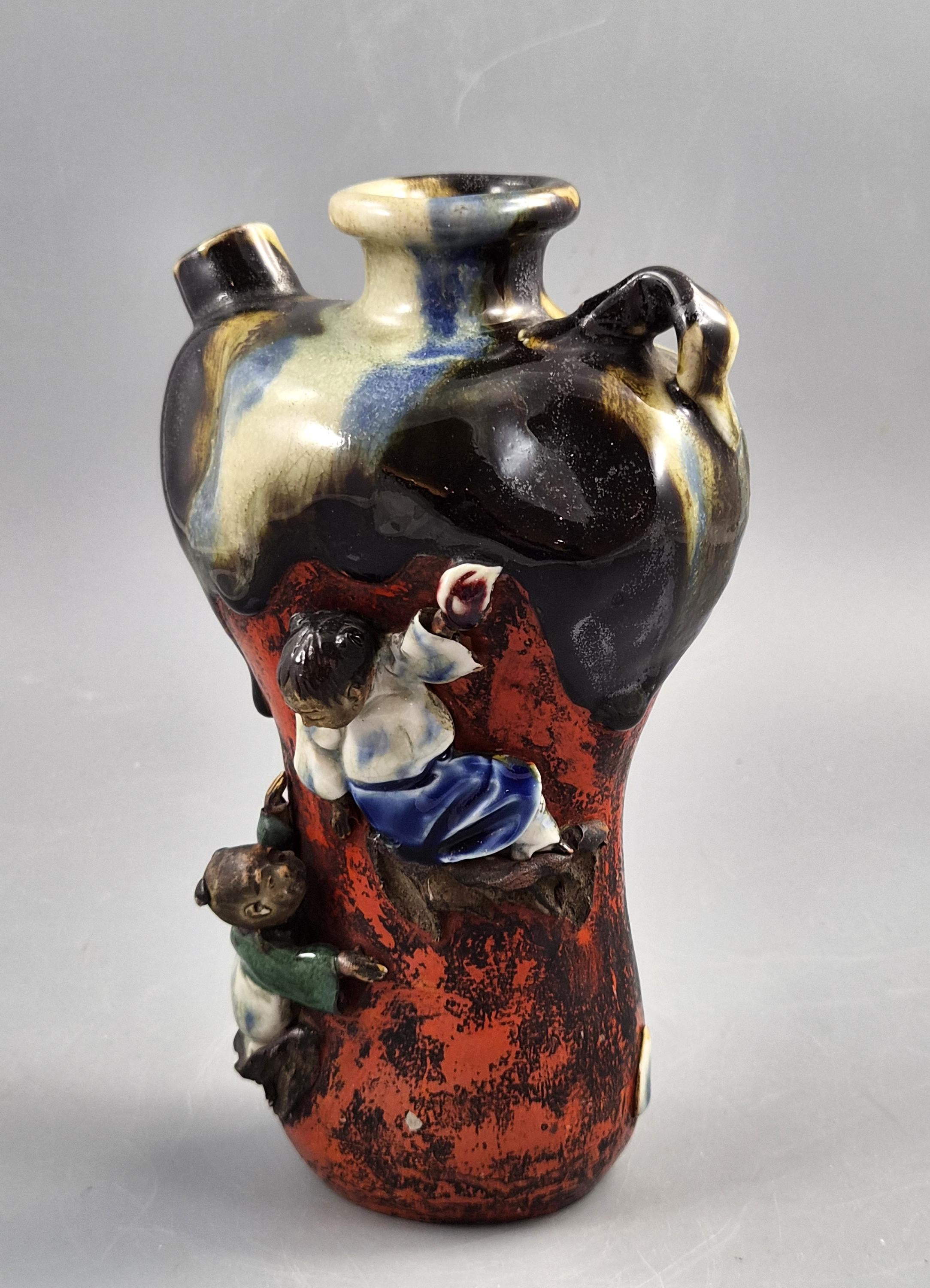 Japanese Sumida Gawa Vase by Inoue Ryosai, Figures on a Cliff, Meiji–Taishō c.1900–1920