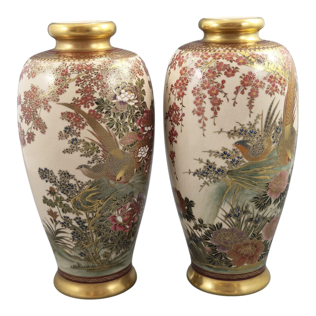 Pair of Fine Japanese Satsuma Vases by Manpei, Kobe, Early Showa Period