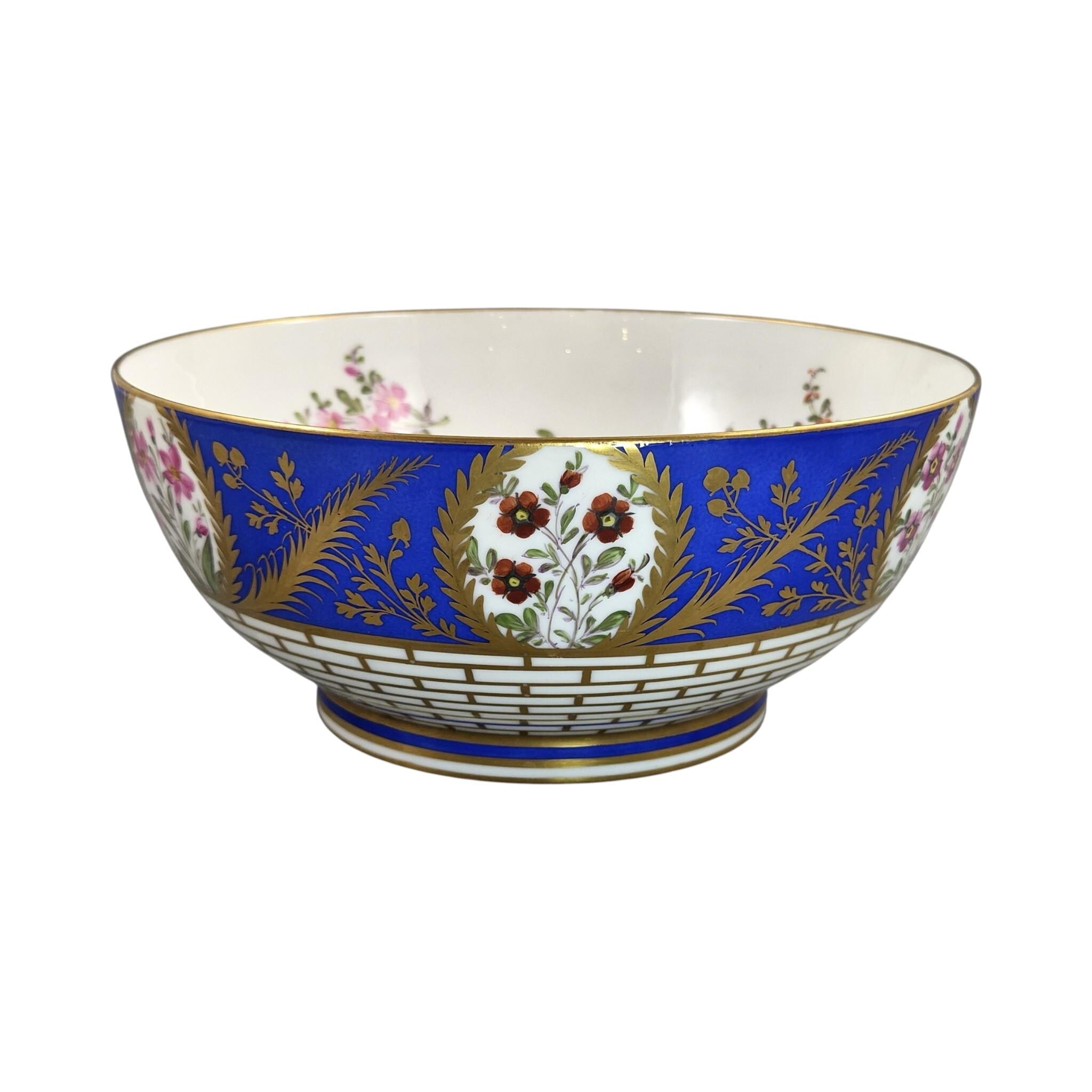 Samson Paris Chelsea Derby style cobalt blue porcelain footed bowl, late 19th century