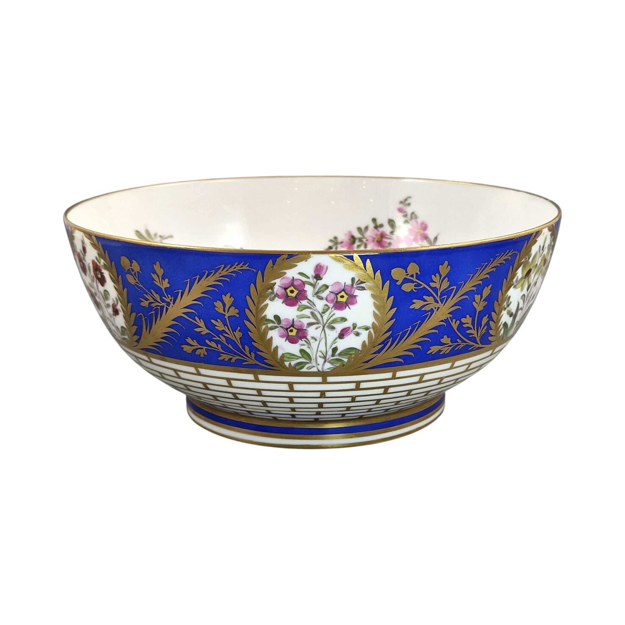 Samson Paris Chelsea Derby style cobalt blue porcelain footed bowl, late 19th century