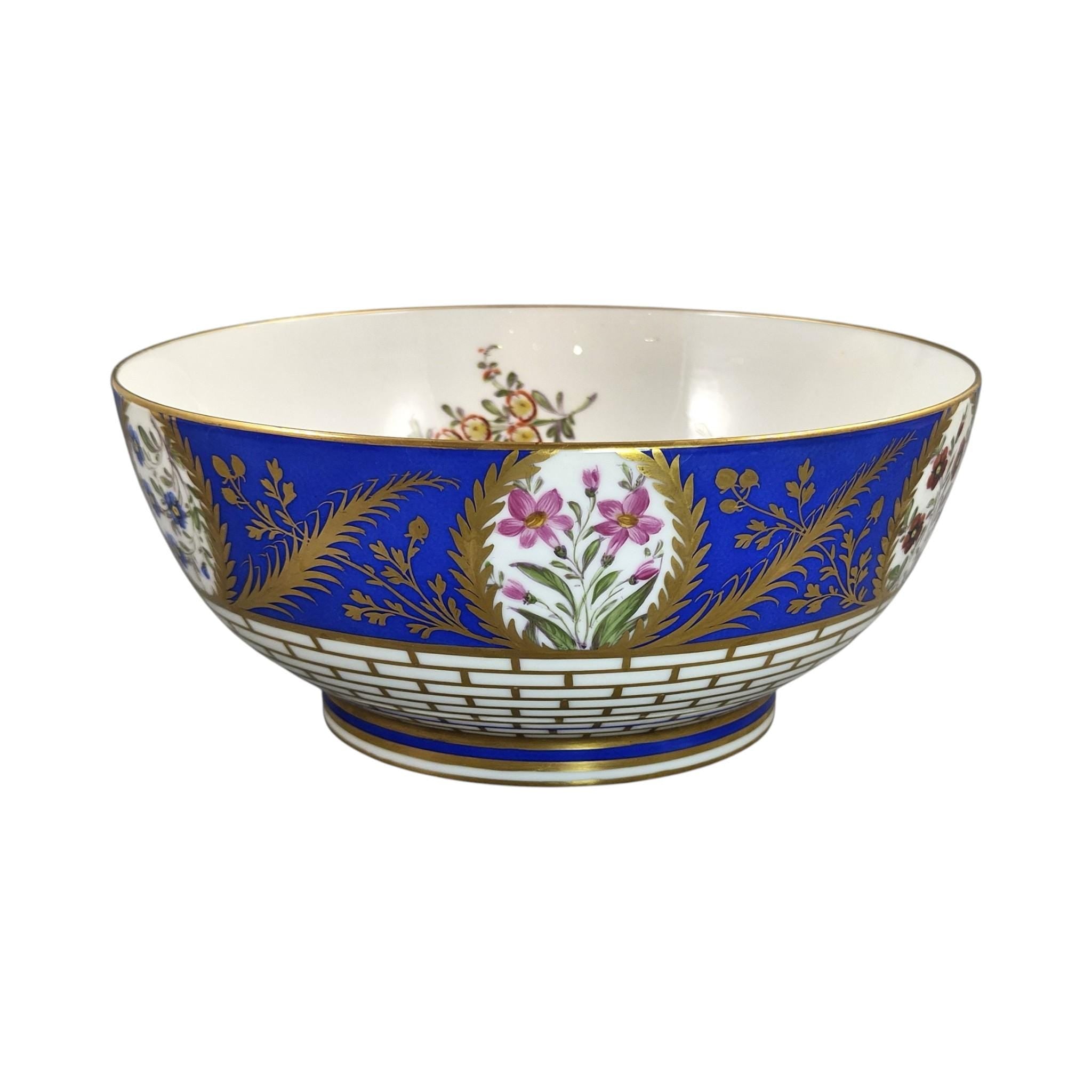 Samson Paris Chelsea Derby style cobalt blue porcelain footed bowl, late 19th century