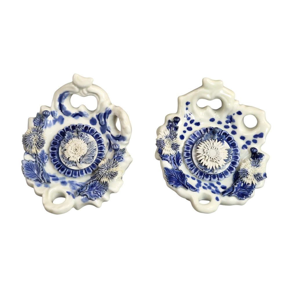 Rare Hirado Porcelain Chrysanthemum Inkwells Pair, Mikawachi Ware c.1850-1880