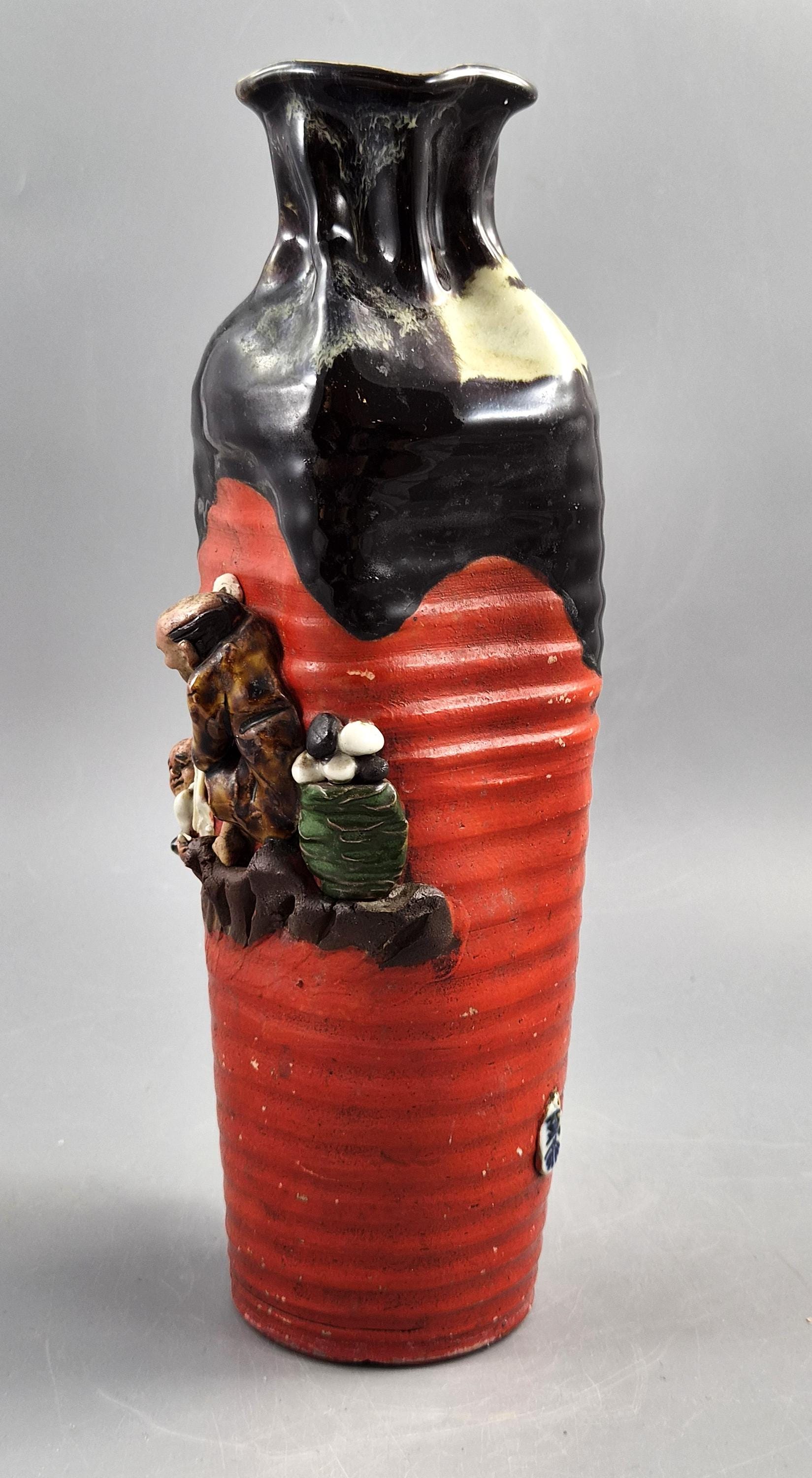 Tall Japanese Sumida Gawa Vase by Inoue Ryōsai, Sages on a Cliff, Meiji–Taishō c. 1900