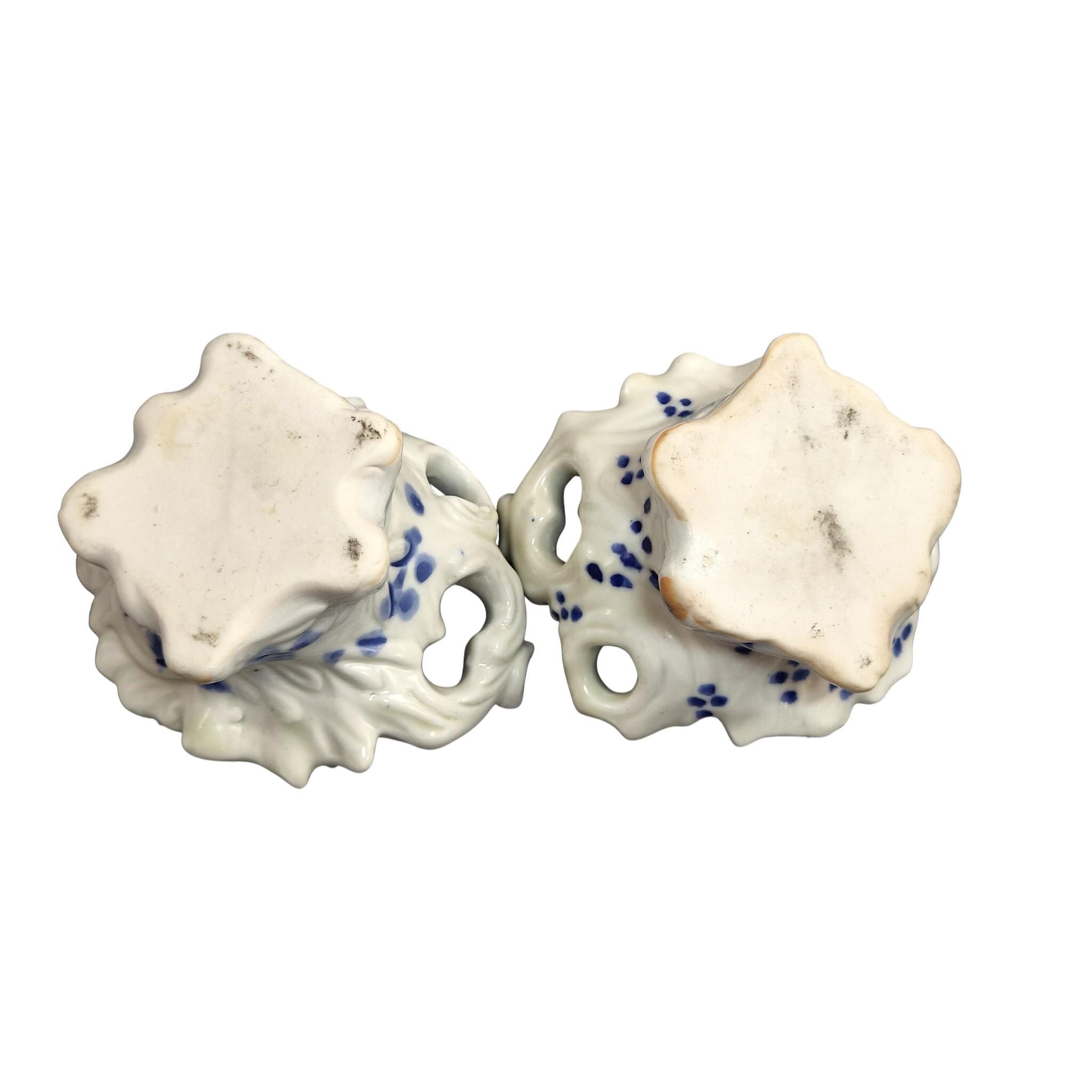 Rare Hirado Porcelain Chrysanthemum Inkwells Pair, Mikawachi Ware c.1850-1880
