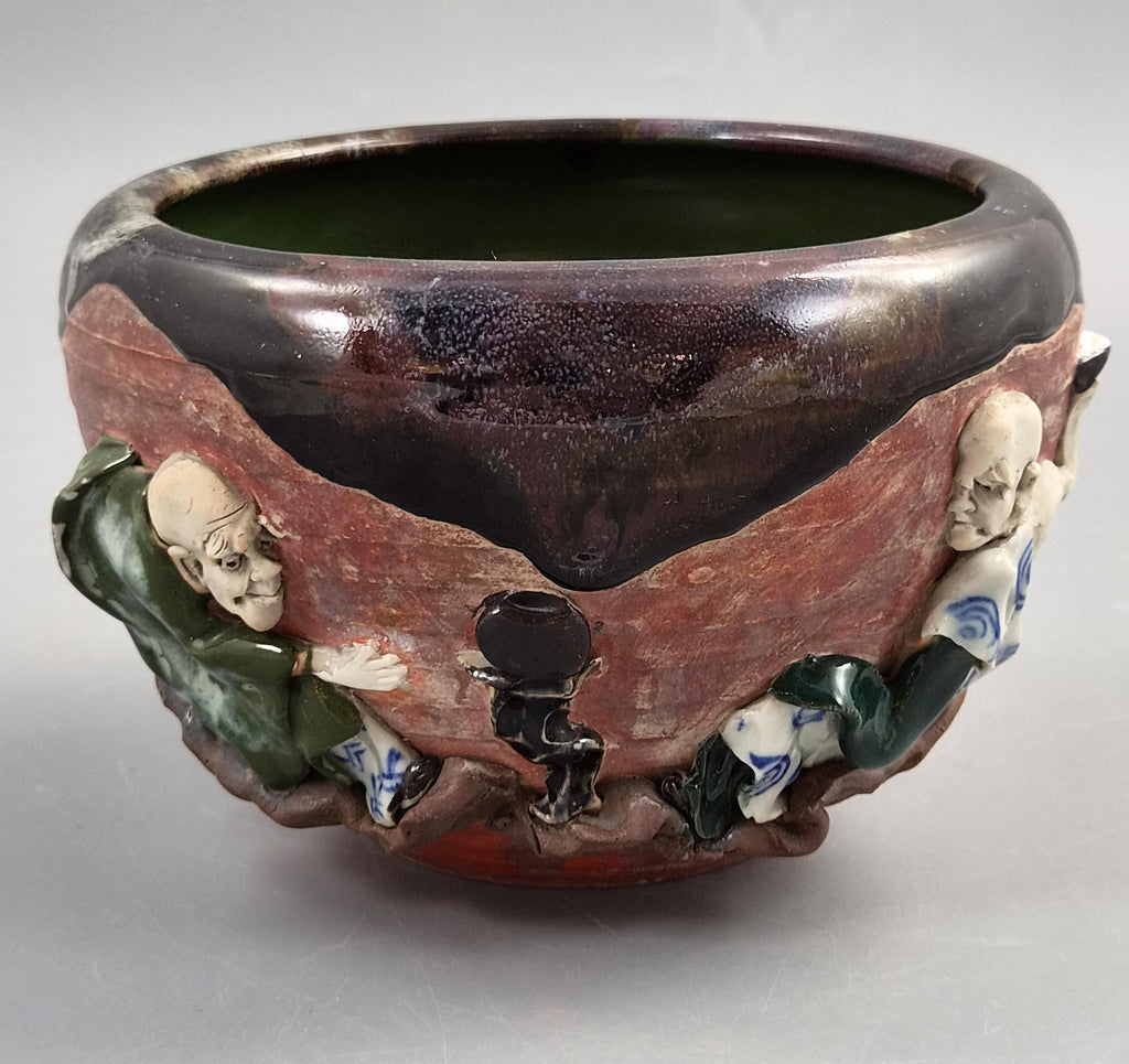 Japanese Sumida Gawa Bowl Signed Inoue Ryōsai, Figures in Relief, Meiji–Taishō c.1900