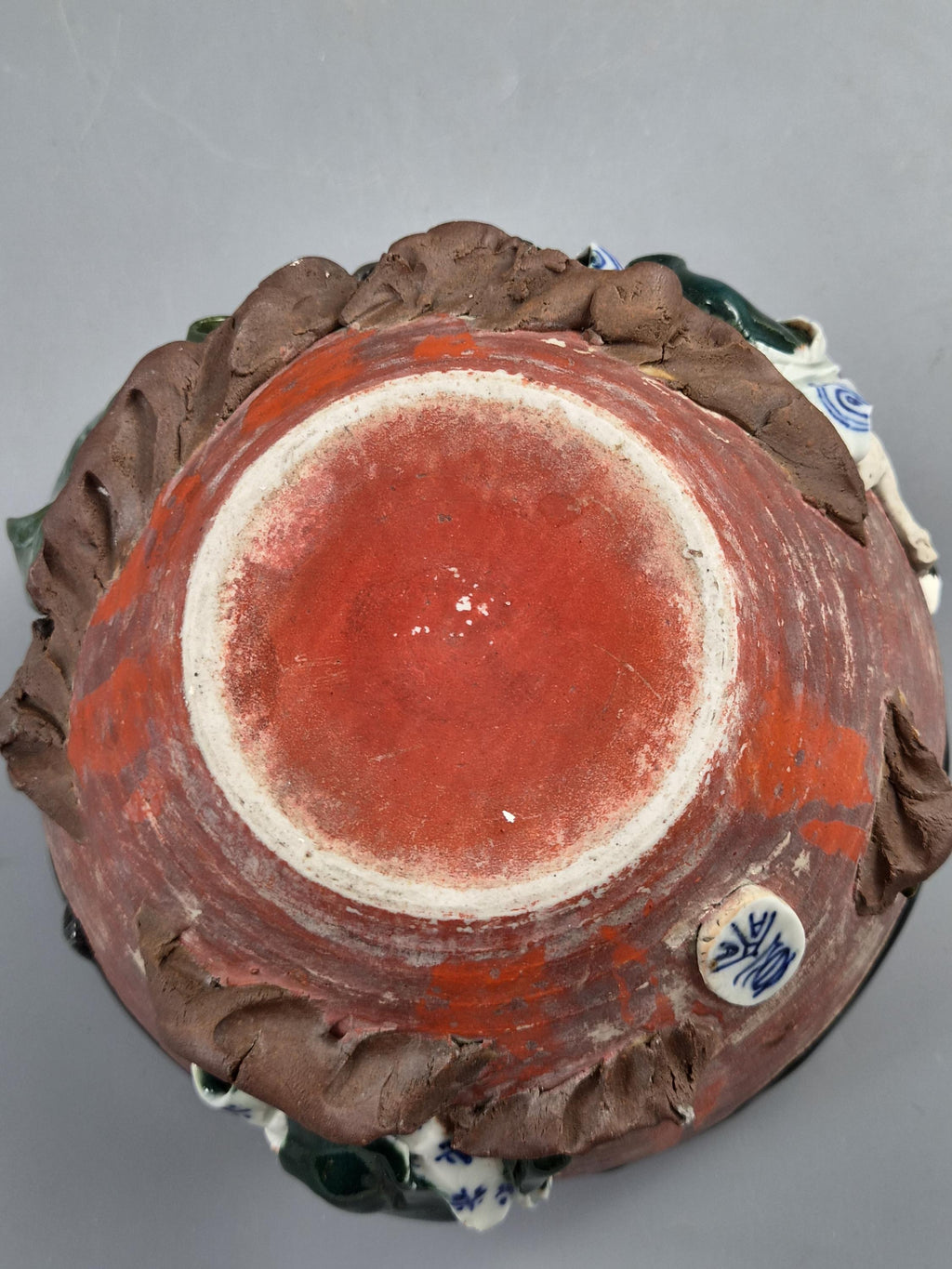 Japanese Sumida Gawa Bowl Signed Inoue Ryōsai, Figures in Relief, Meiji–Taishō c.1900