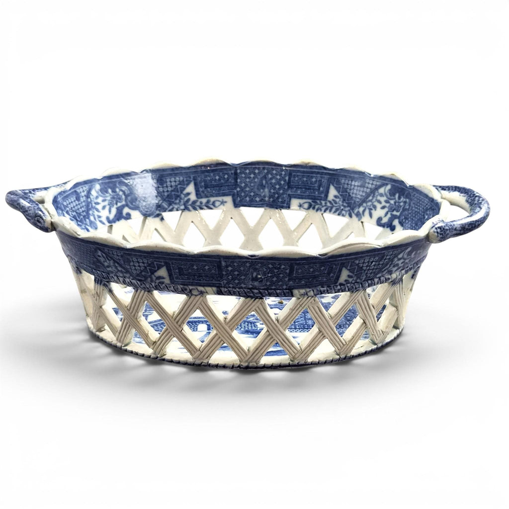 Spode Regency Reticulated Chestnut Basket, Long Bridge Pattern, c.1810–1815