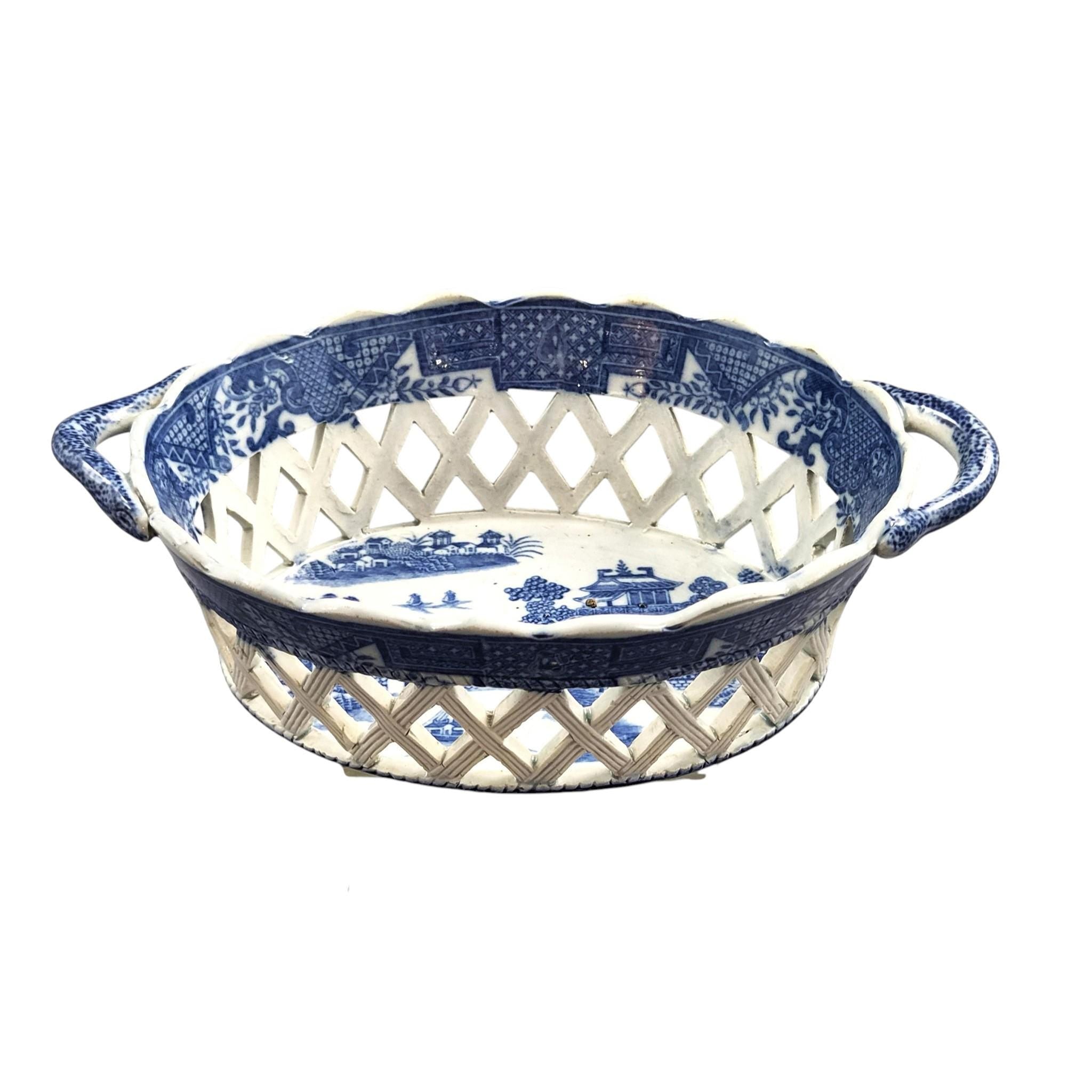 Spode Regency Reticulated Chestnut Basket, Long Bridge Pattern, c.1810–1815