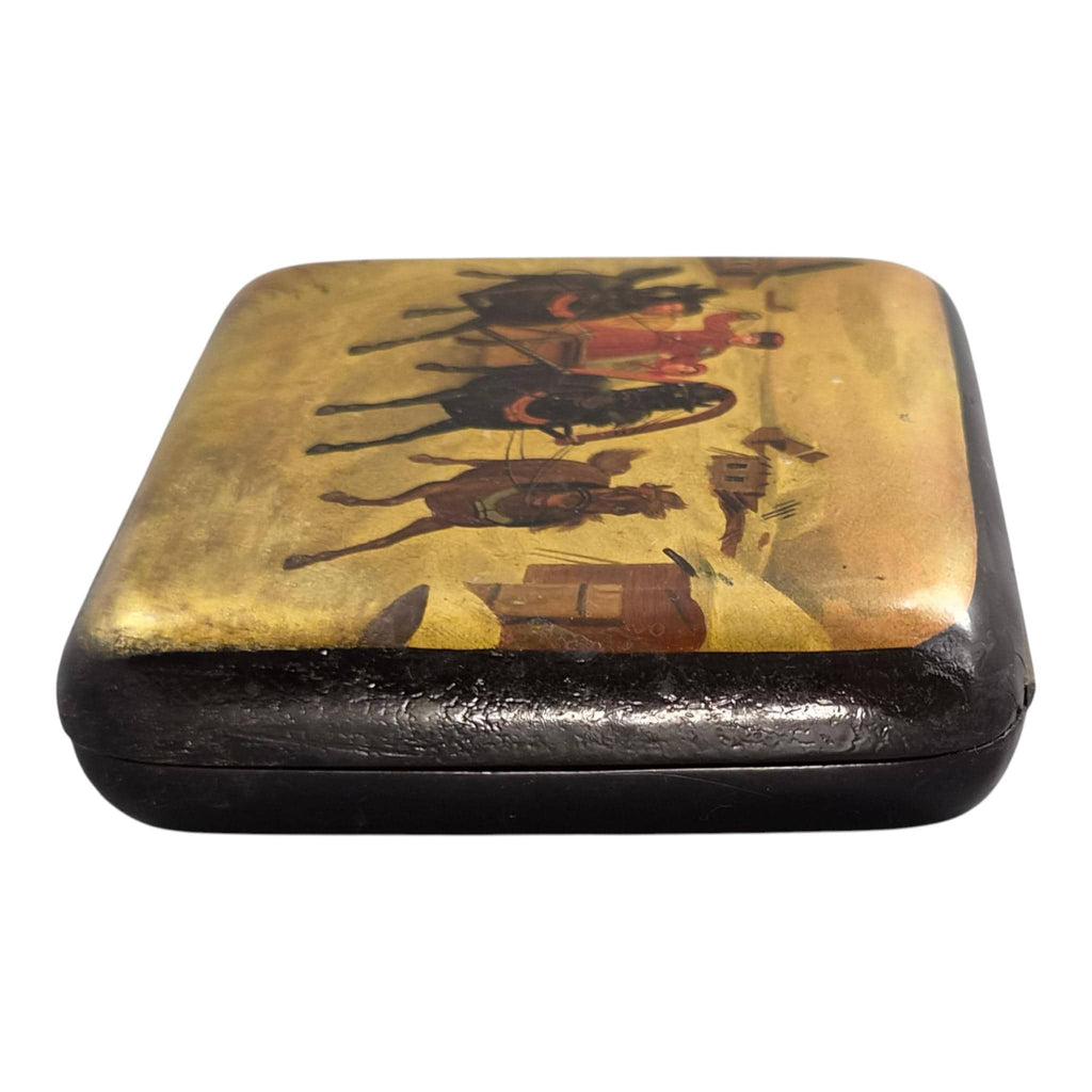 Russian Vishnyakov Attributed Papier-Mâché Lacquer Cigarette Case, c.1850-1870