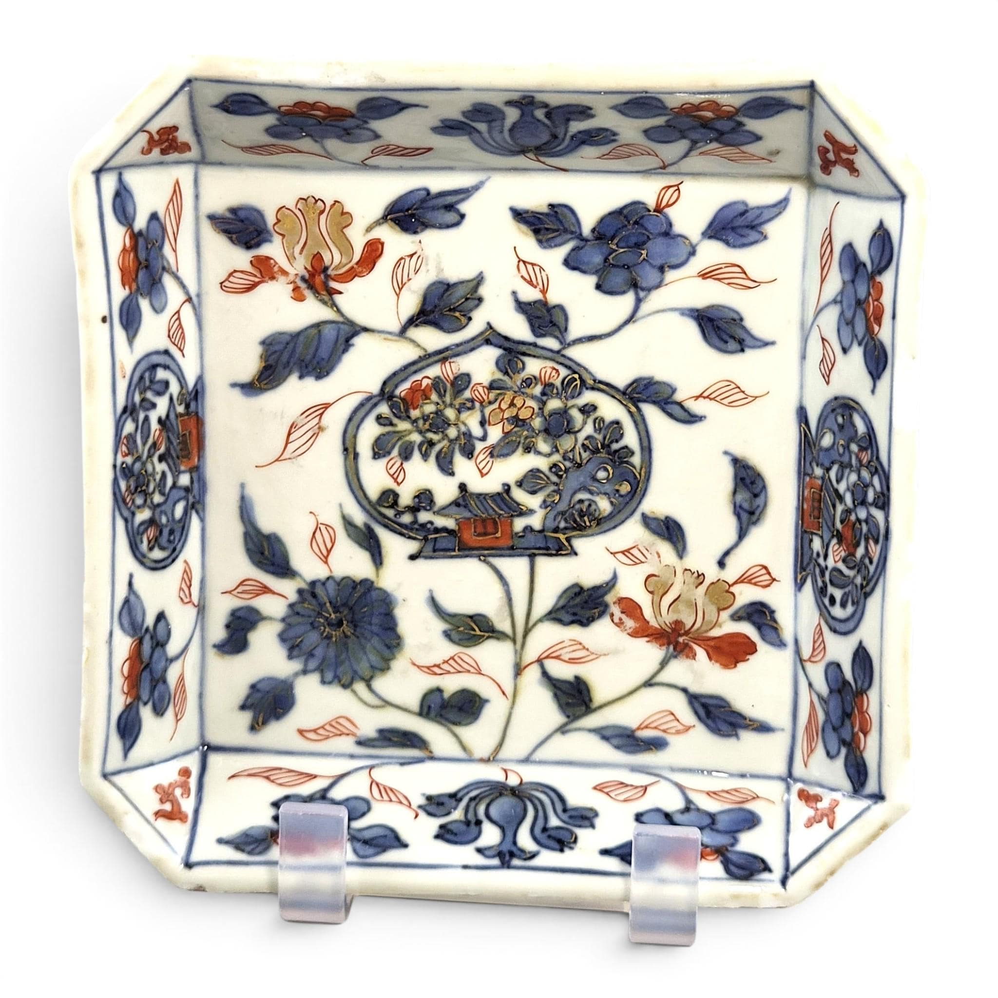 Chinese Imari Kangxi Chamfered Square Porcelain Bowl, Garden Pavilion, Qing Dynasty, c.1700-1720