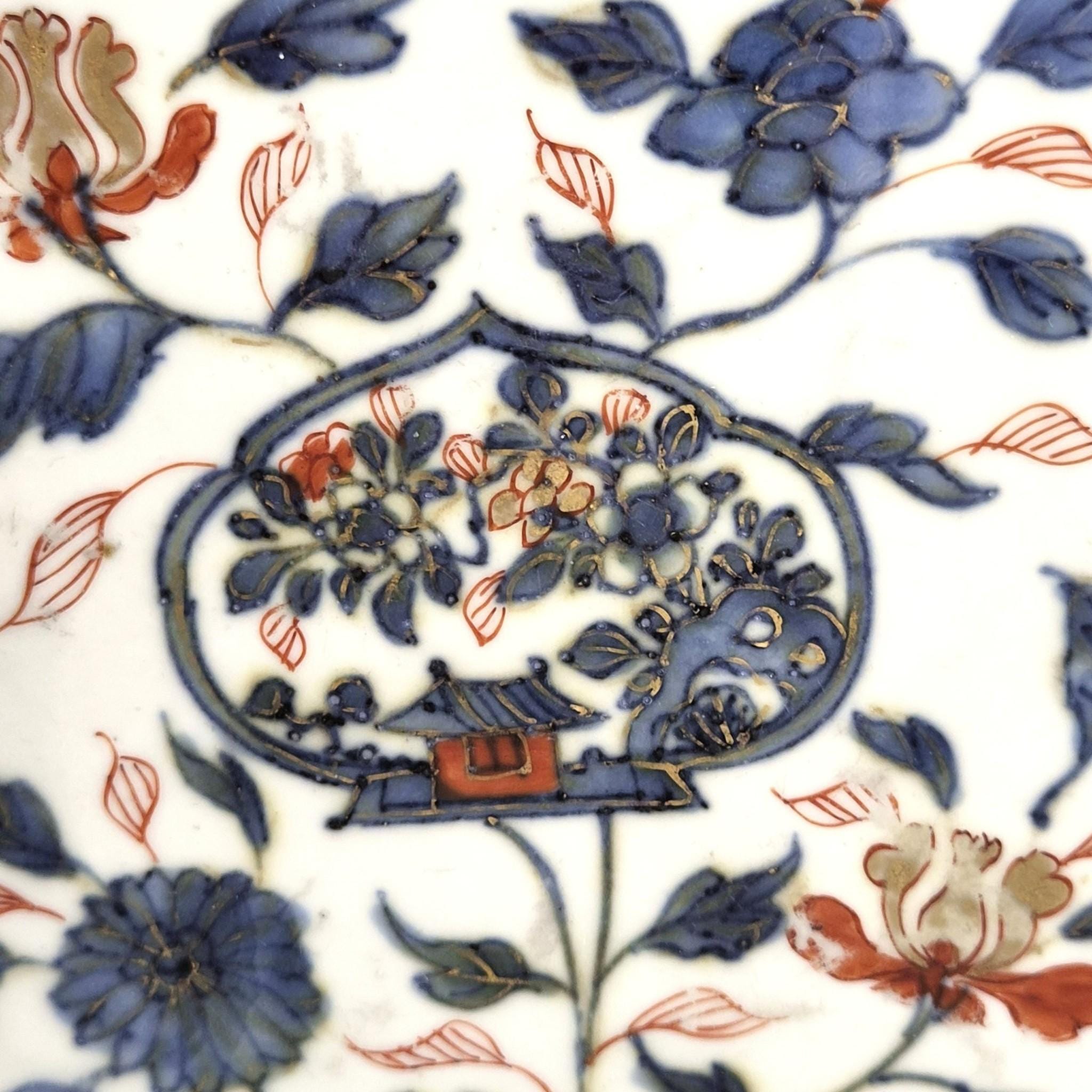 Chinese Imari Kangxi Chamfered Square Porcelain Bowl, Garden Pavilion, Qing Dynasty, c.1700-1720
